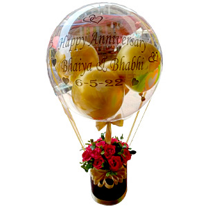Red roses W/ Transparent balloons