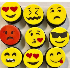 9 Pieces Round Shape Emoji Cupcakes