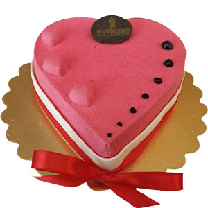 Half Kg Raspberry Cake