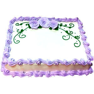 3.3 pounds vanilla square shape cake
