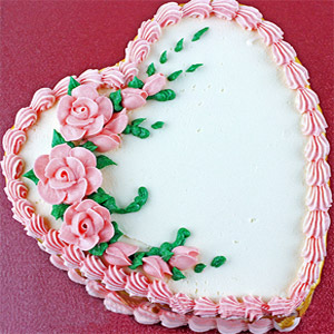 (27)  3 Pounds Vanilla Heart Cake