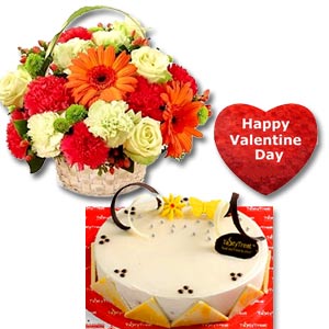 Cake & Mixed Flowers W/ Pillow