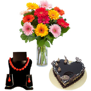 (18) Cake with gerbera and neckless set