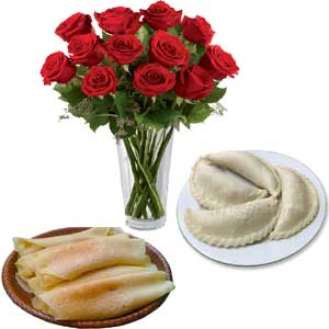 Pitha W/ red roses
