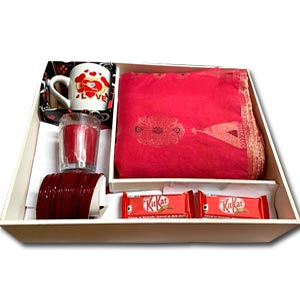 (23) Sharee, Churi ,Mug W/ Kitkat & Candle