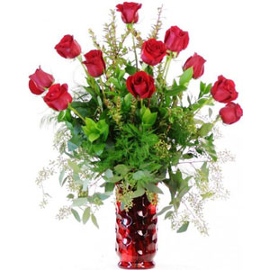 (87) 1 dozen red roses in a vase