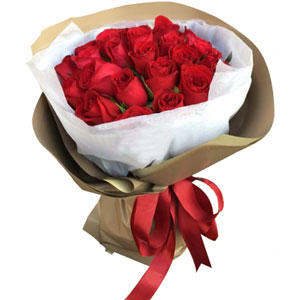 24 pieces red roses in a bouquet