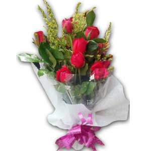 12 pieces Red Roses In a Bouquet