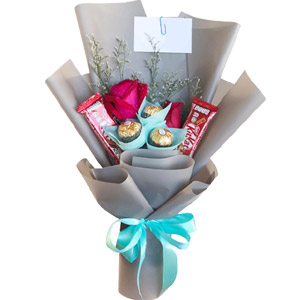 (15) Chocolate and roses bouquet