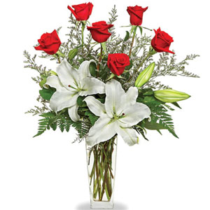 Lilies & Roses mix in a Vase