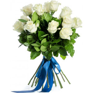1 Dozen Off White Roses in bouquet