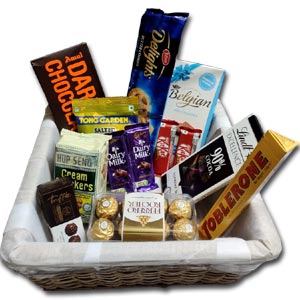  Mixed Gift Basket-1