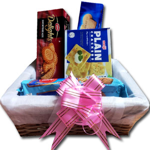 Cookies & Crackers Gift Basket