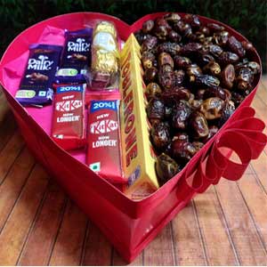 Khejur W/ Chocolates