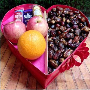 Khejur W/ Fruits & Chocolate