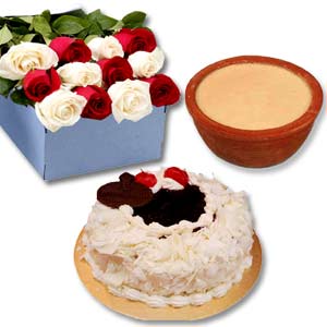 Cake W/ Red & White Roses & Doi