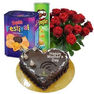 Heart shape cake with chips, biscuit and red roses