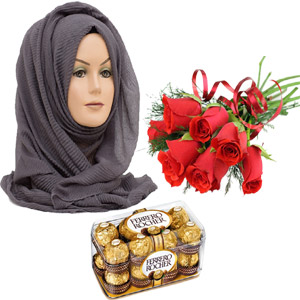 Scarf W/ chocolates & red roses