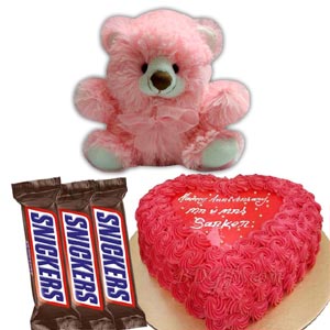 (30) Cake W/ Teddy Bear and Chocolate